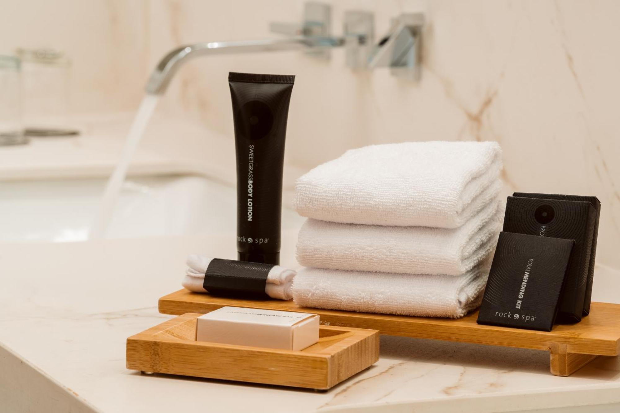 Hard Rock Hotel & Casino Punta Cana (Adults Only) מראה חיצוני תמונה The SPA at The Westin