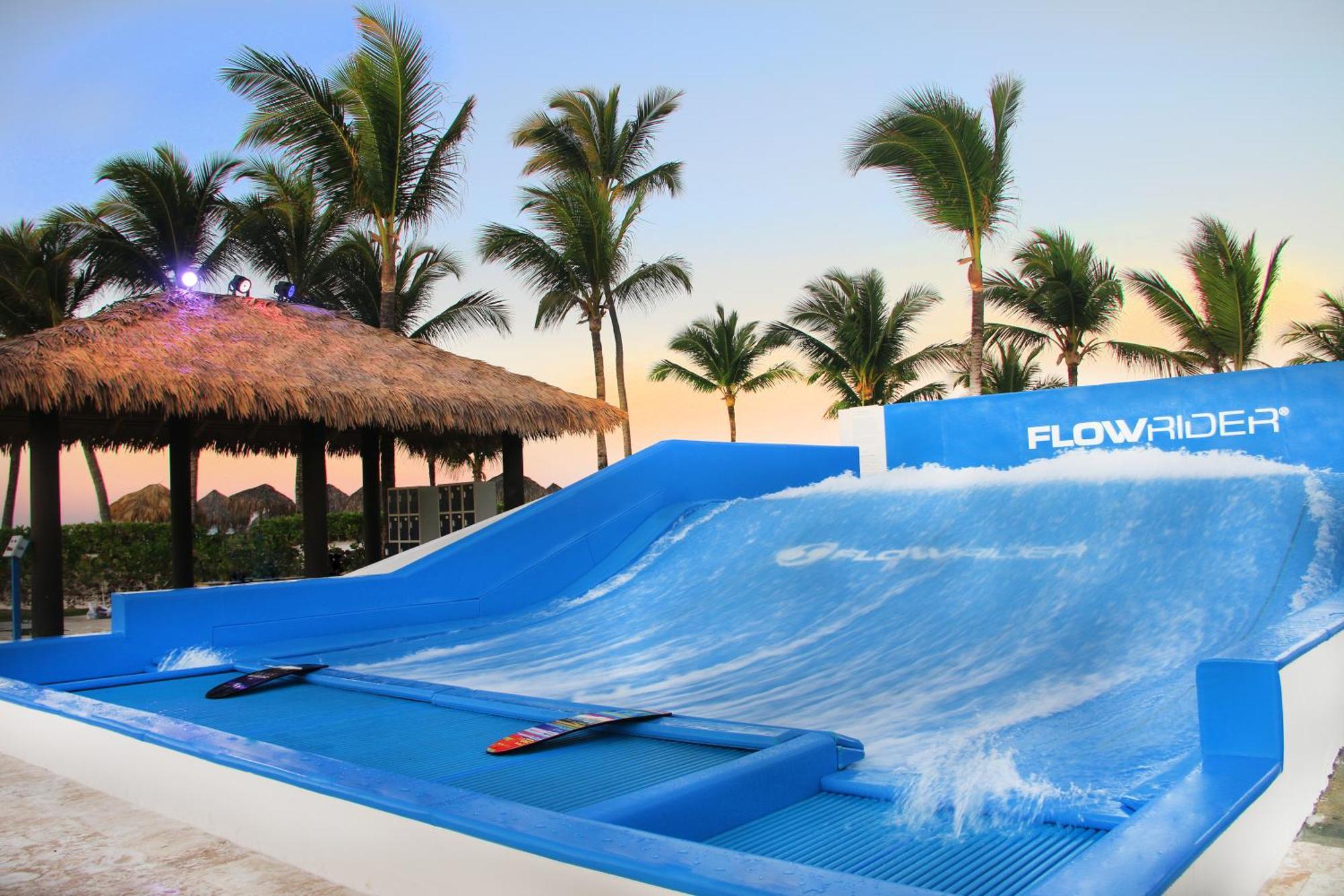 Hard Rock Hotel & Casino Punta Cana (Adults Only) מראה חיצוני תמונה FlowRider