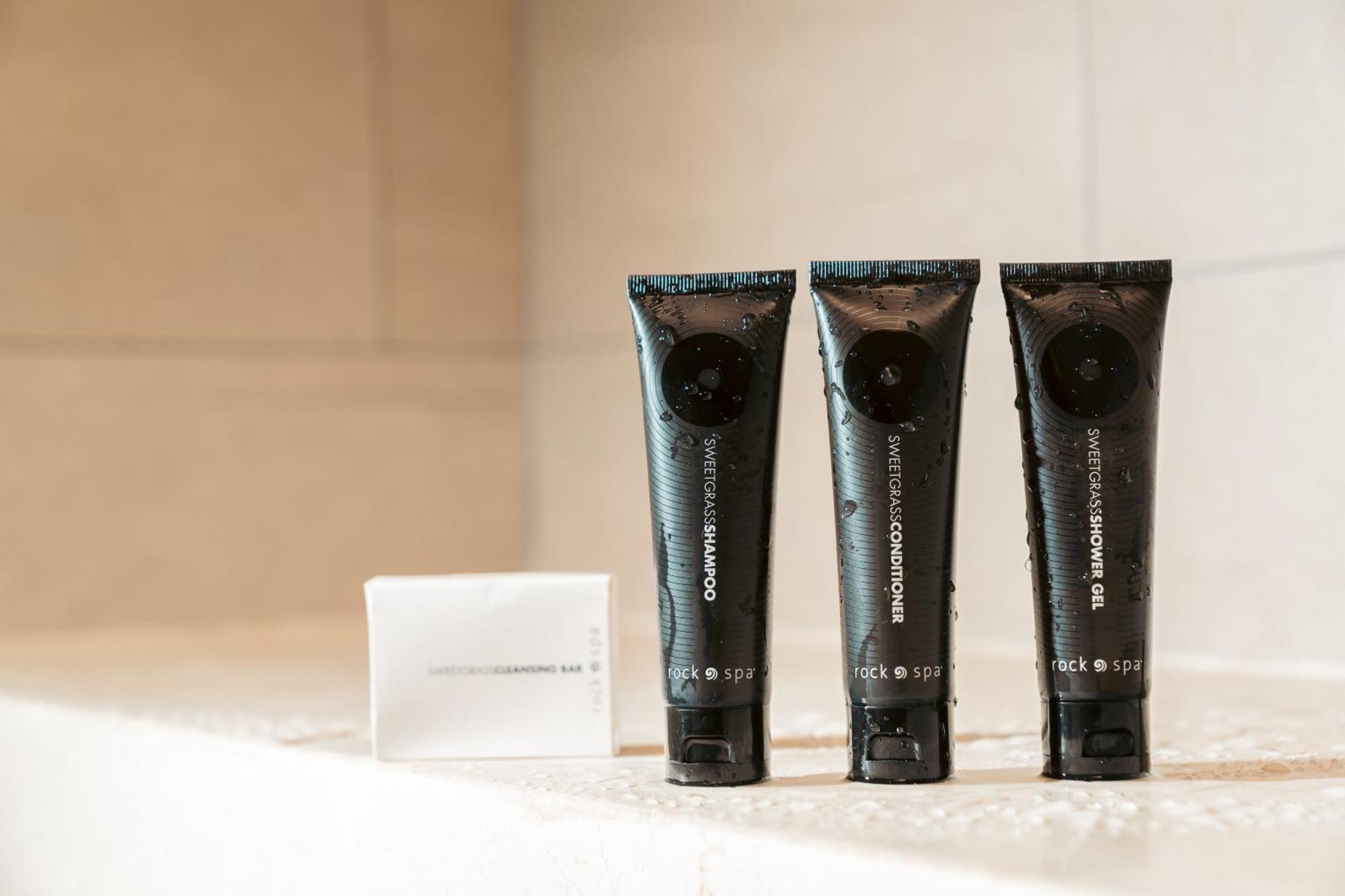 Hard Rock Hotel & Casino Punta Cana (Adults Only) מראה חיצוני תמונה The Standard's signature amenities